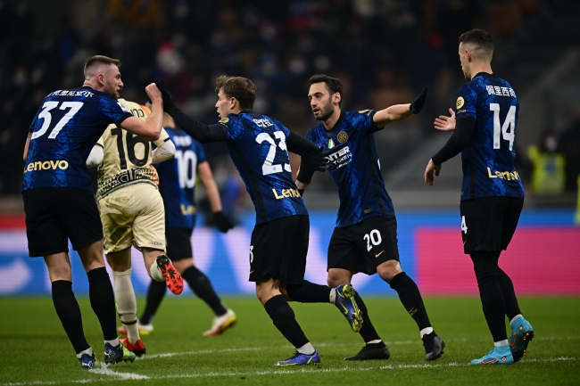 巴西记者：巴乙前锋克莱伯自由身加盟云南玉昆，签约两年（据巴西记者：巴乙前锋克莱伯自由转会云南玉昆，合同两年）