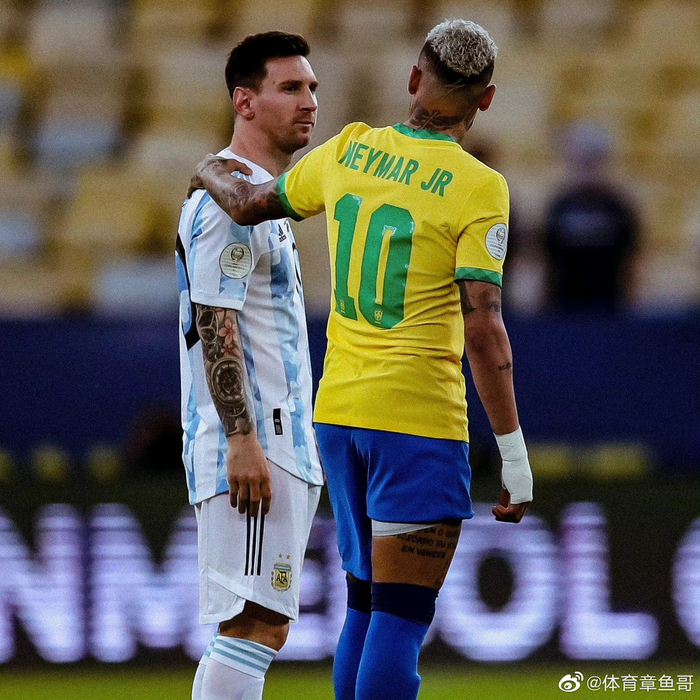 健身教练转行短跑选手拿下银牌刀锋战士减重几十公斤拿下银牌（前健身教练化身“刀锋战士”，减重数十公斤勇夺短跑银牌）