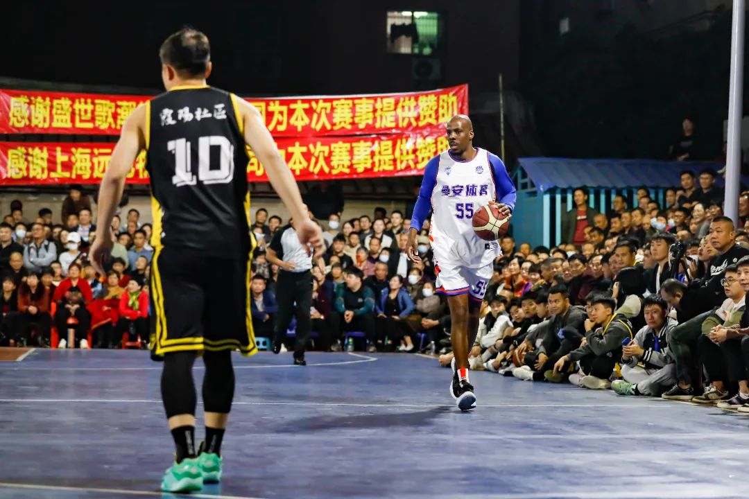 欧冠积分榜：拜仁、阿森纳、国米全胜领跑，下轮前二直接对话（欧冠积分形势：拜仁、阿森纳、国米全胜领跑，下轮前二正面对决）