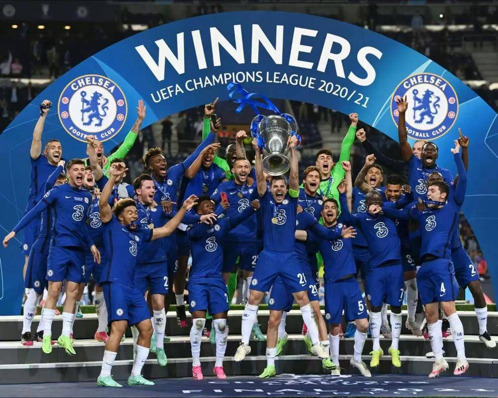 巴萨3-1马竞四分领跑积分榜，拉菲尼亚建功，莱万失点（巴萨3-1击退马竞，以4分优势领跑积分榜，拉菲尼亚破门，莱万罚丢点球）