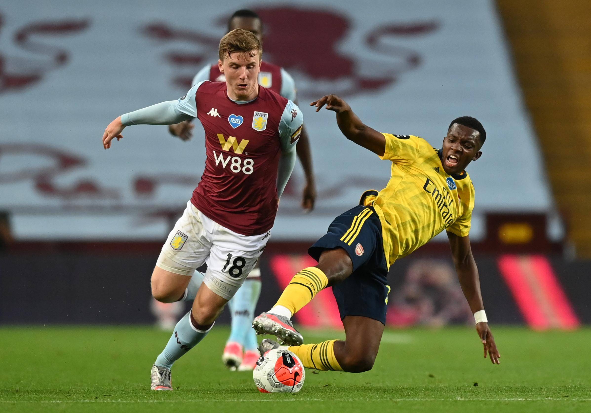 里程碑，英博后卫曹海清俱乐部赛事已出战200场（生涯里程碑！英博后卫曹海清俱乐部出场数达200）