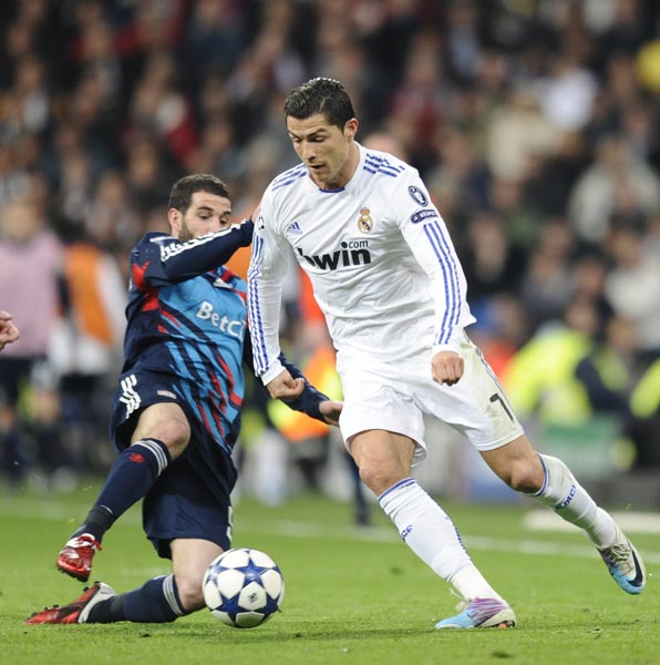 国米肠子悔青了吧？米兰700万投资蜡笔，收益直指联赛冠军（国米会后悔吗？米兰700万押注蜡笔，回报直指联赛冠军）