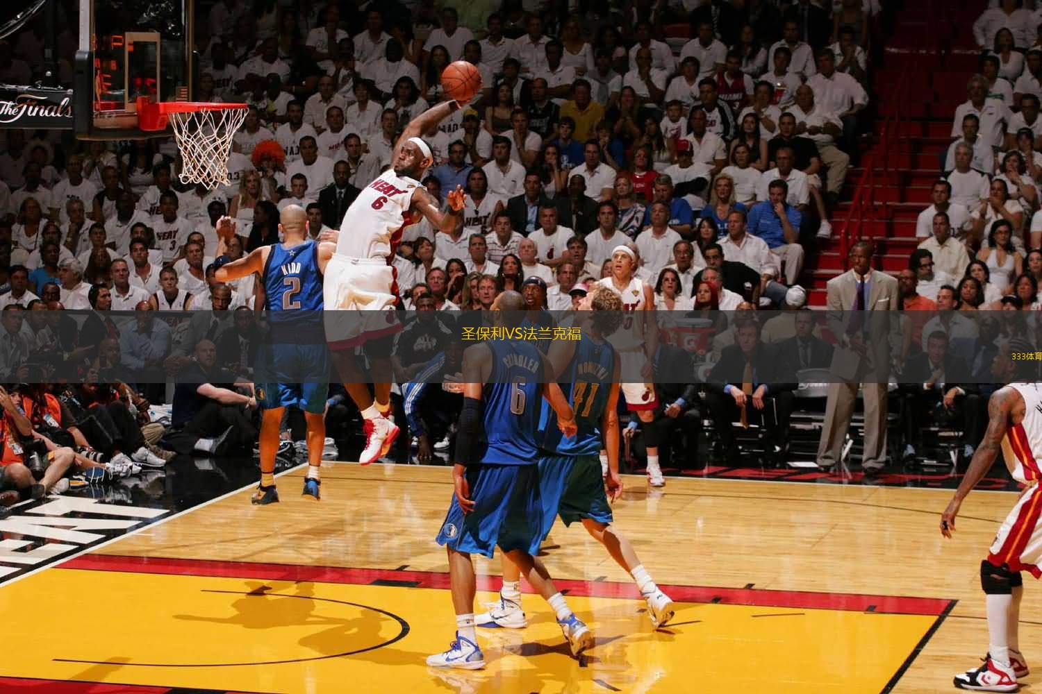 世体：梅西在进入诺坎普前没联系巴萨的任何人请求许可（世体：梅西在入诺坎普前未向巴萨任何人请示）