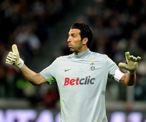 NBA球员数据统计：助攻、得分、篮板排行,（NBA球员数据榜：得分、助攻、篮板排名）