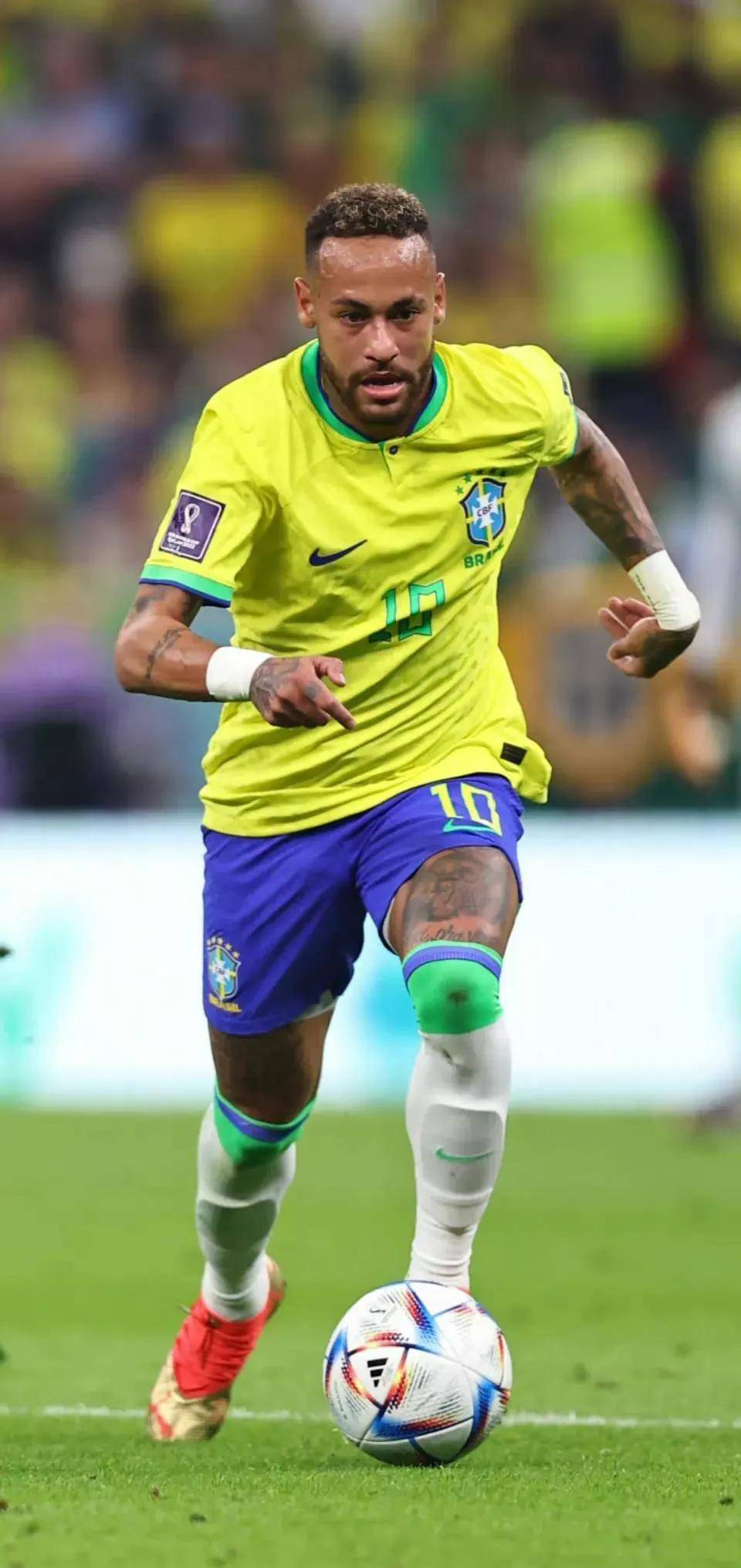 逆天，挪威甲门将点球大战一脚将摆好的球踢走以干扰对方（挪威甲点球大战现争议：门将一脚踢走摆好的球干扰对手）